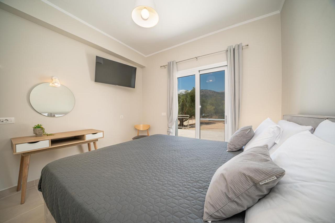 Maritina'S Apartments Amazing Sea View Agia Efimia ภายนอก รูปภาพ