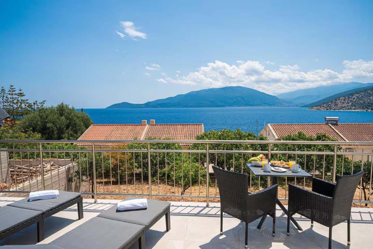 Maritina'S Apartments Amazing Sea View Agia Efimia ภายนอก รูปภาพ